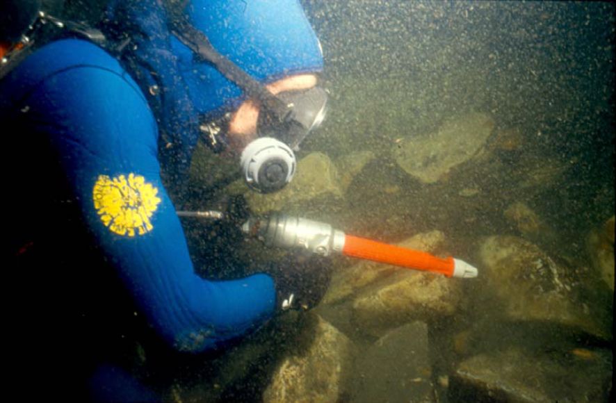 Onderwaterarcheoloog aan het werk bij ‘Aanloop Molengat’. Bron: Rijksdienst voor het Cultureel Erfgoed.