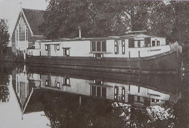 De Zwerver aan de Nieuwe Haven in Edam.