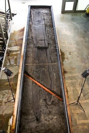 De boomstamkano uit de Wieringermeer.