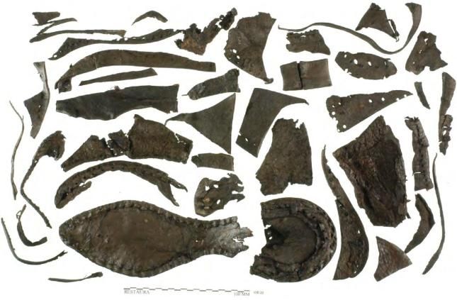 Delen van lederen schoenen.