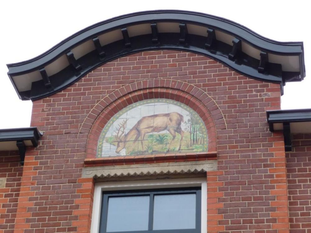 Tegeltableau Café 't Hert.