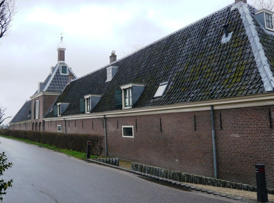 Het Gemeenlandshuis van Rijnland aan de Spaarndammerdijk.