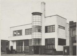 Kantoorgebouw van de IJmuider Federatie.