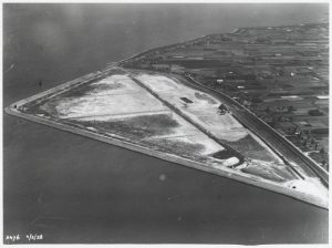 De wandelende huisjes van Andijk