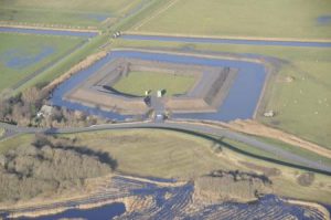 Nevenforten Lunette en Redoute terug in Texels landschap