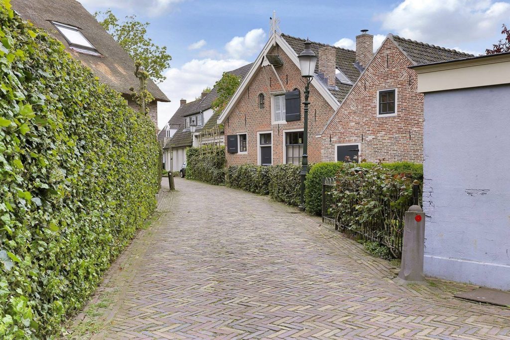Dorpswandeling door Huizen
