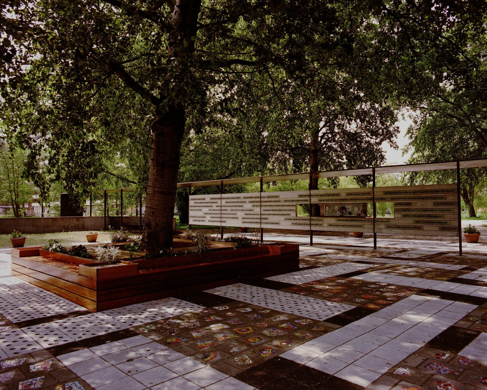 Bijlmer vliegtuigramp riep chaos en ongeloof op - ONH