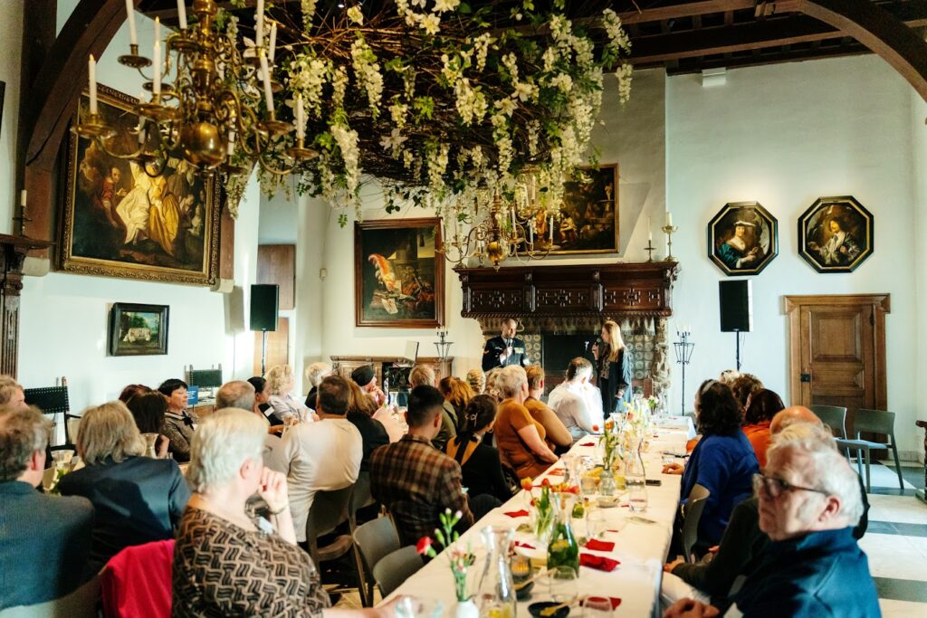 Vrijheidsmaaltijd in het Muiderslot