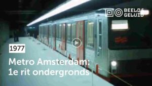 Amsterdamse Metro voor het eerst ondergronds (1977)