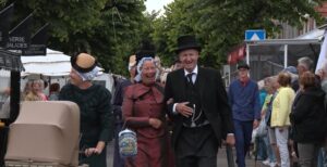 Klederdracht, ambachten en muziek: West-Friese Folklore begint